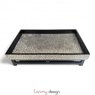 Khay trà sơn mài có chân gắn trứng miếng to + đế 45*30cm